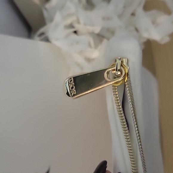 Dior White Floral Pouch Beauté - Picture 4 of 7